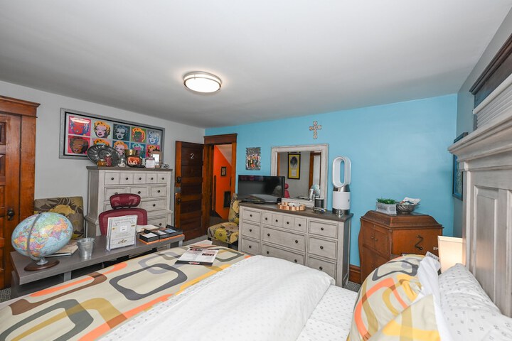 Room 216 of 276