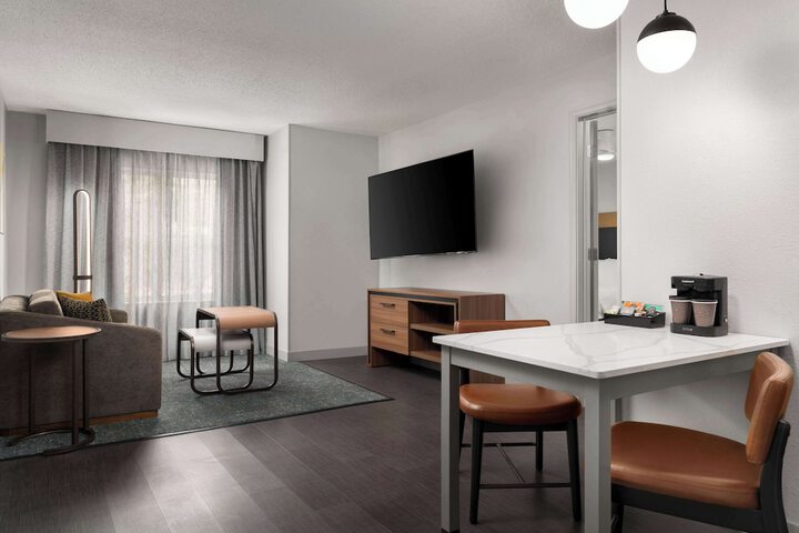 Room 20 of 40