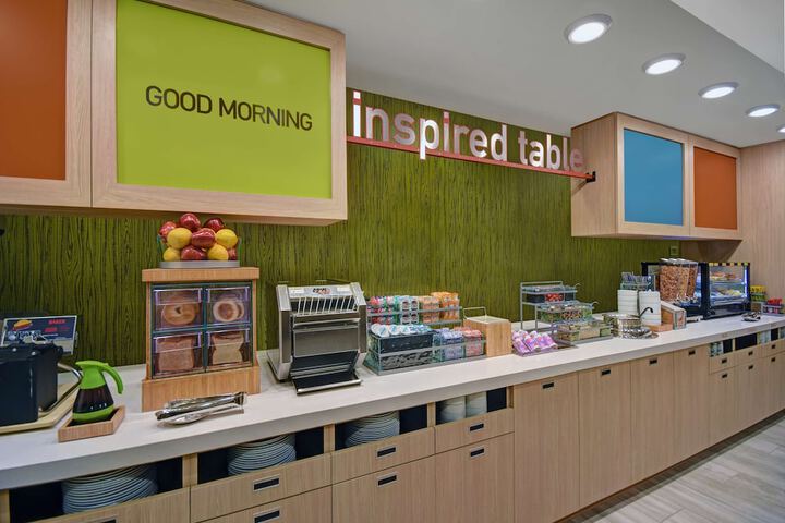 Breakfast/Coffee Service 44 of 58