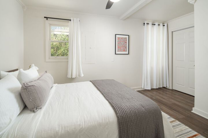 Room 26 of 38