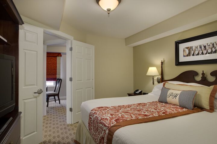Room 53 of 63