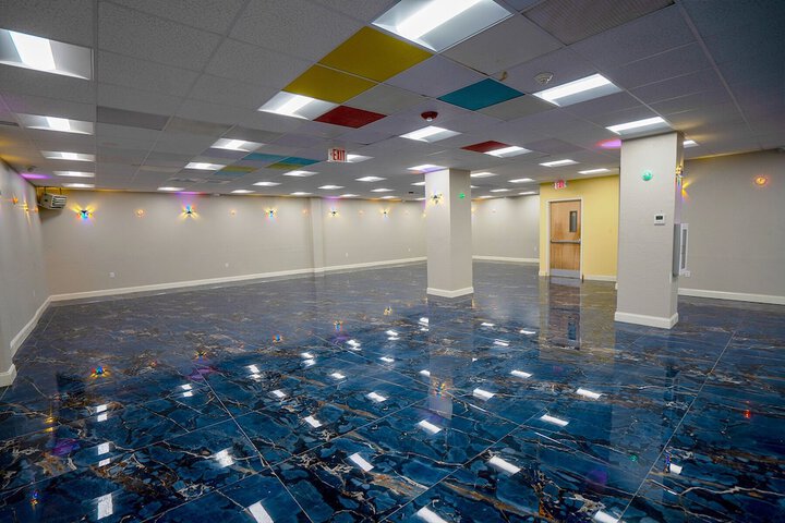 Ballroom/Hall 78 of 90