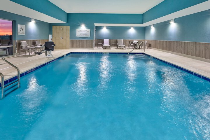 Holiday Inn Express & Suites Wooster by IHG