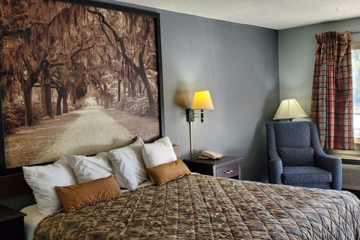 Room 26 of 28