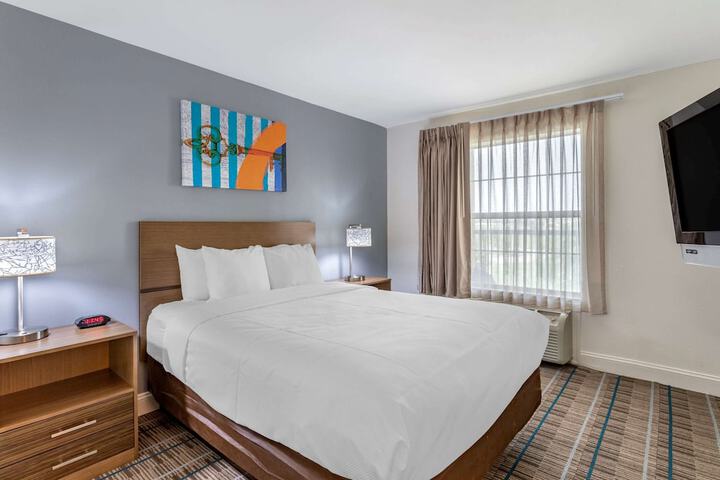 Room 17 of 47