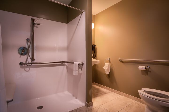 Room 28 of 112