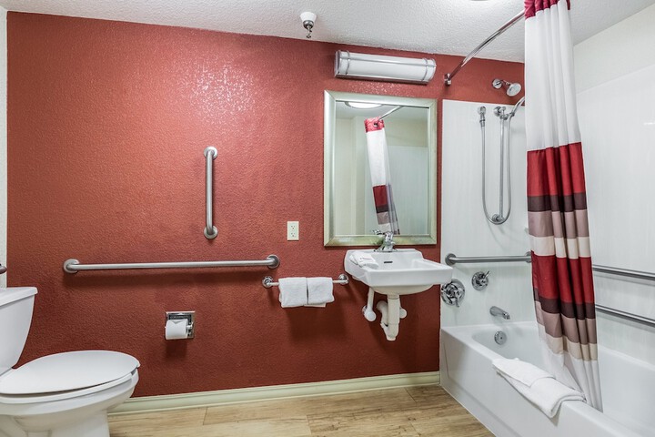 Room 19 of 25