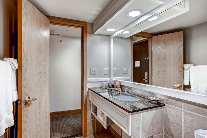 Keystone Lodge & Spa a Vail Resorts Property