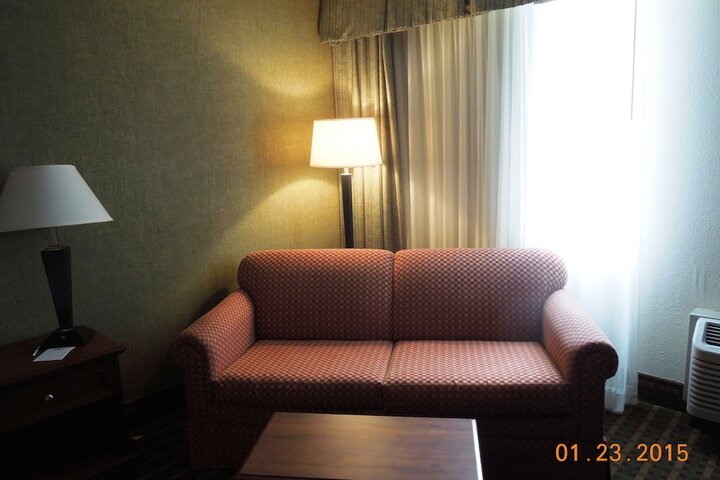 Room 11 of 28