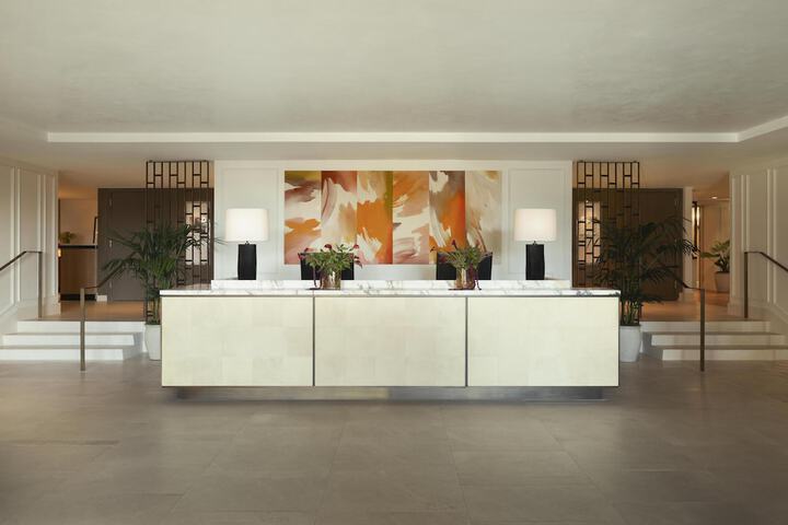 LErmitage Beverly Hills