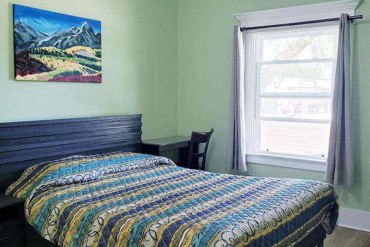 Room 16 of 52