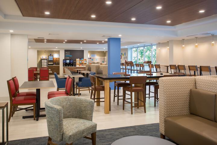 Hotel Interior 10 of 44