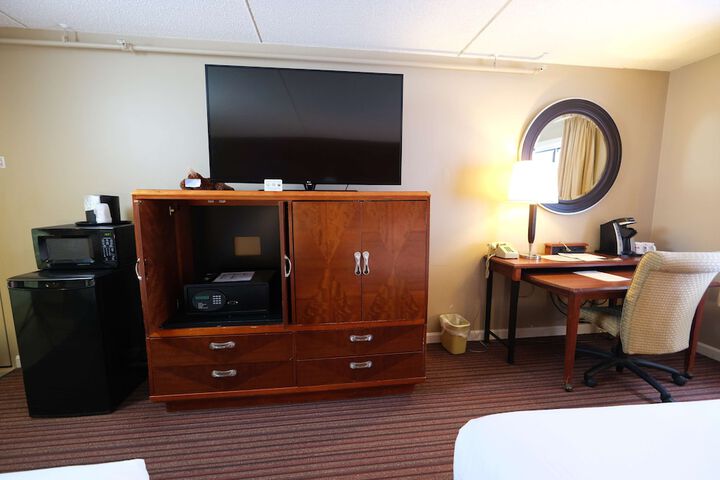 Room 15 of 69
