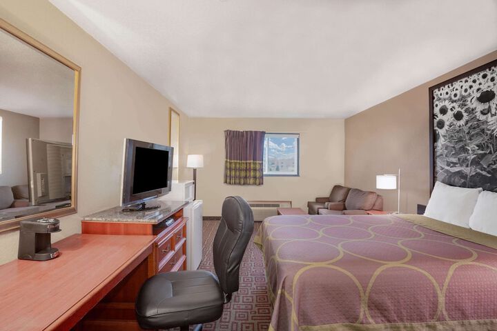 Super 8 by Wyndham Fort Madison