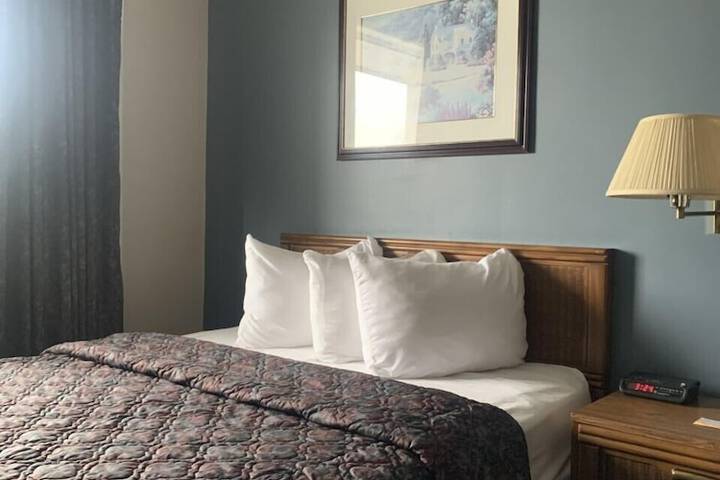 Room 32 of 41