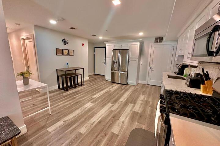 The Modern Suite - 2BR Close to NYC