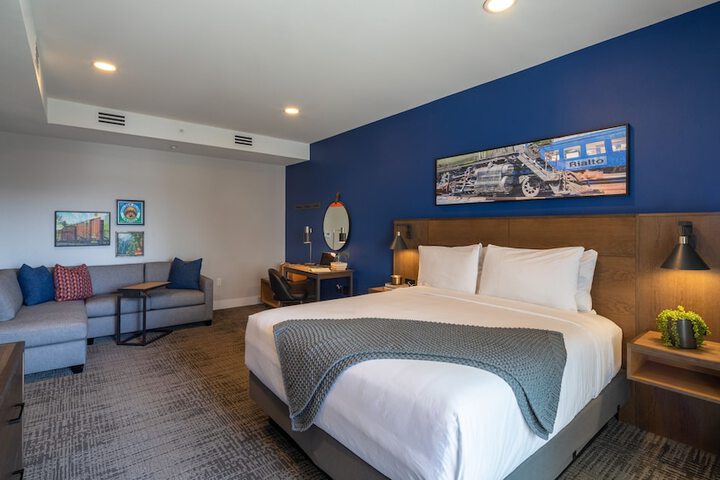 Room 26 of 44