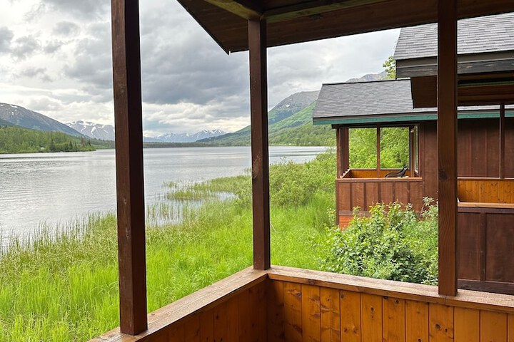 Summit Lake Lodge