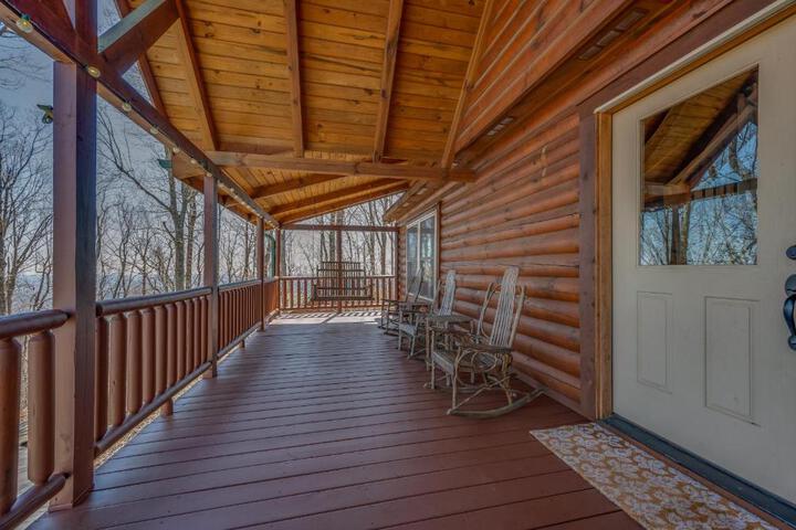 Scenic Mountain Comfort 4Br Family Getaway