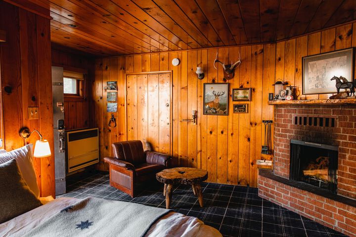 Room 25 of 74