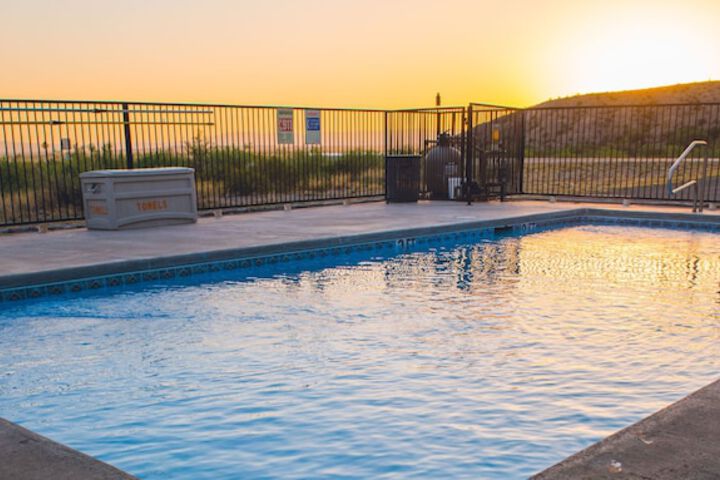 Pool 6 of 16