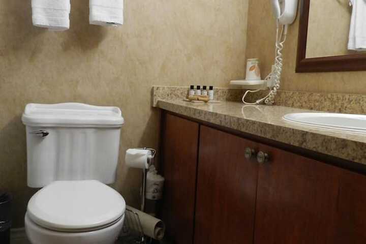 Room 5 of 31