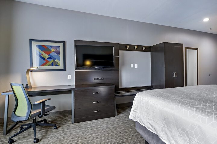 Room 25 of 52