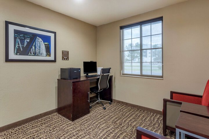 Business Center 42 of 42