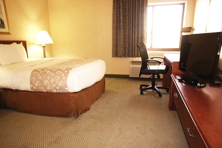 Room 28 of 50