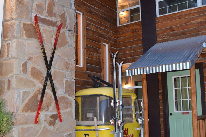 Sitzmark Chalet Inn