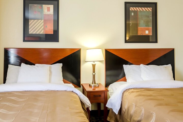 Room 16 of 24