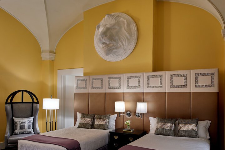 Room 30 of 61