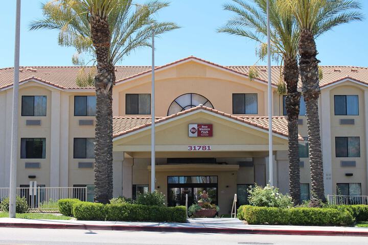 Hotel 2 of 23