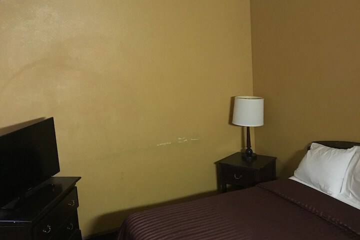 Room 54 of 71