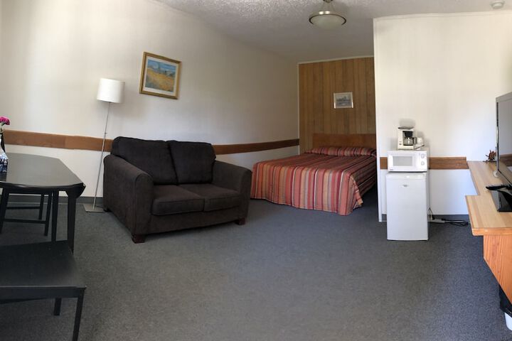 Room 17 of 19