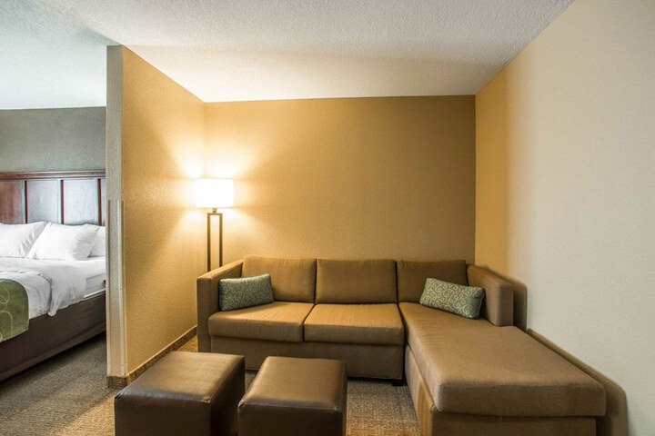 Room 13 of 40