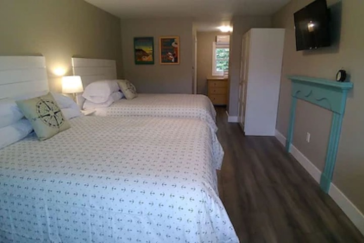 Room 12 of 15