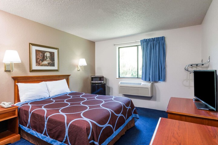 Room 34 of 43