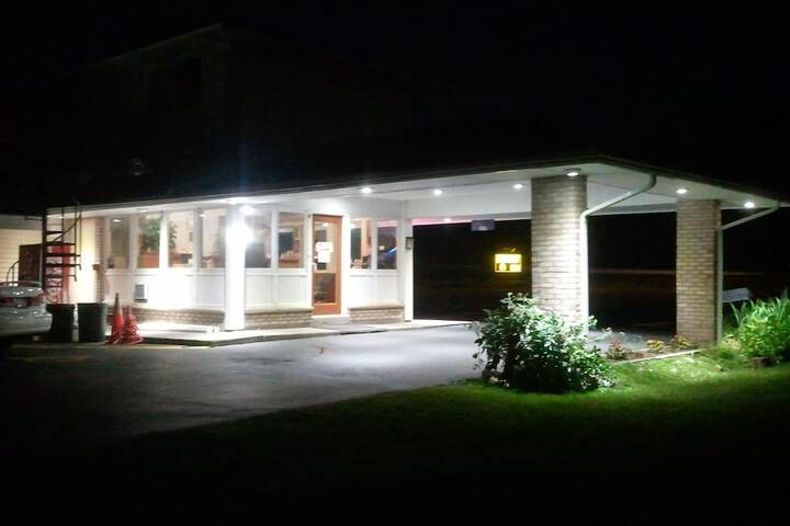 Budget Inn Fairport