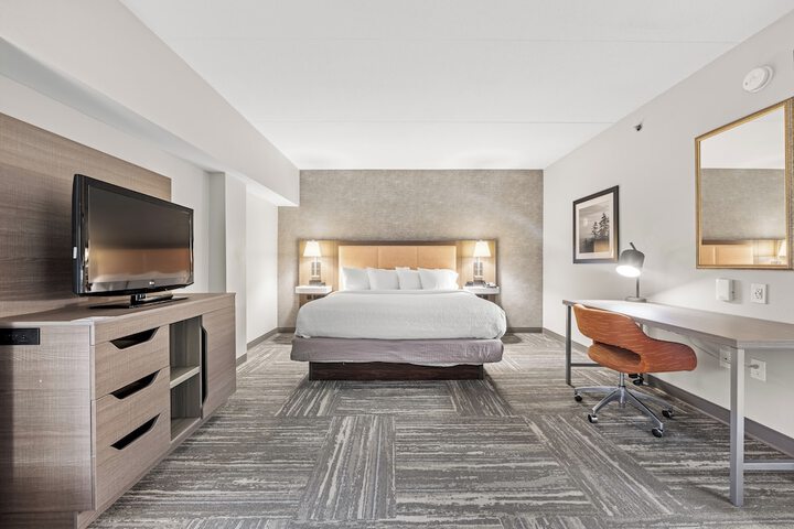 Hampton Inn & Suites Knoxville-Downtown