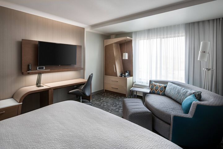 Room 15 of 43