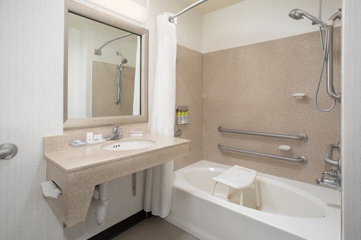 Holiday Inn & Suites Goodyear - West Phoenix Area by IHG