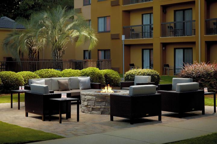 Terrace/Patio 26 of 27