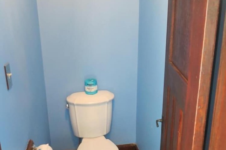 Room 49 of 80
