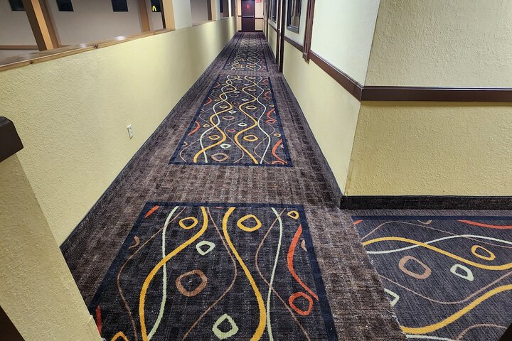 Ballroom/Hall 31 of 41