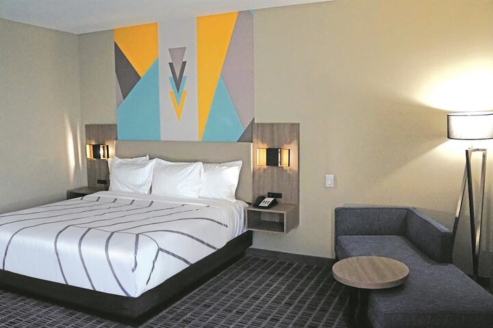 Room 42 of 69