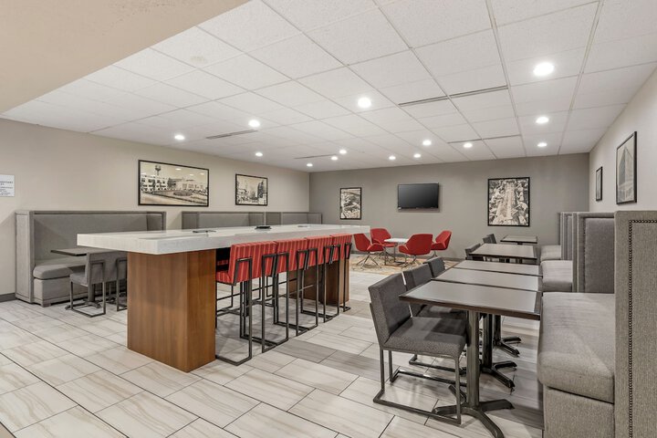 Best Western Plus Waterloo & Cedar Falls
