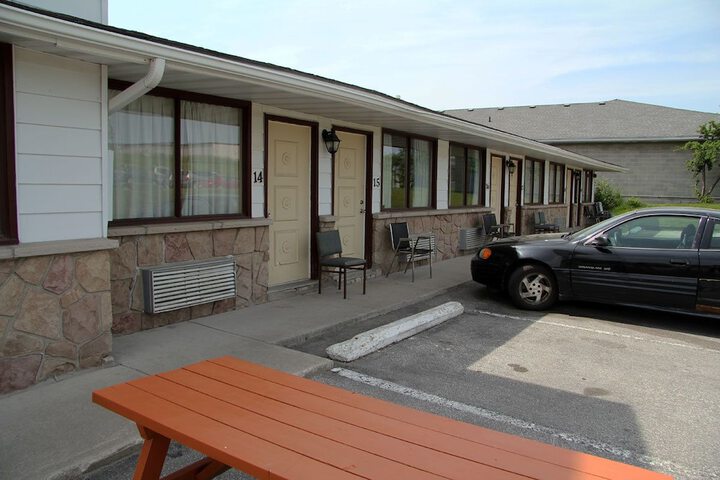 Property Grounds 19 of 19