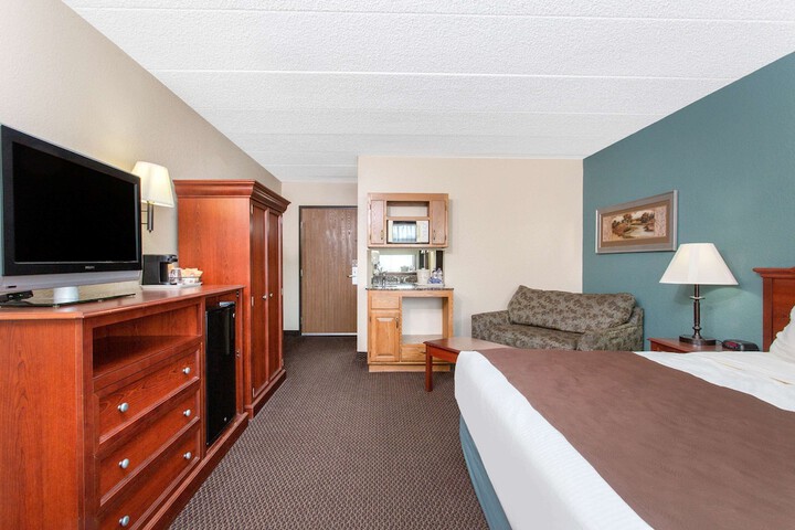 Room 18 of 25