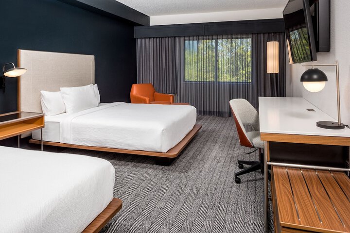 Room 44 of 61